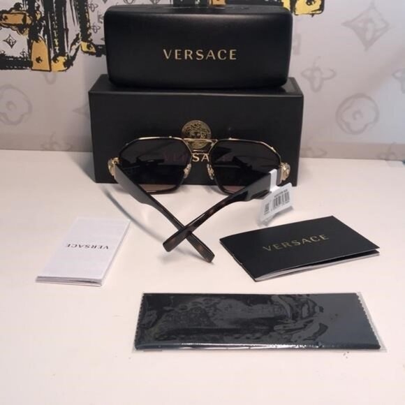 NEW AUTHENTIC Versace Havana and Gold Sunglasses VE2228 1002 - Picture 9 of 11